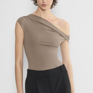 BRAND NEW TAGS ON Aritzia Contour Ravish Top
